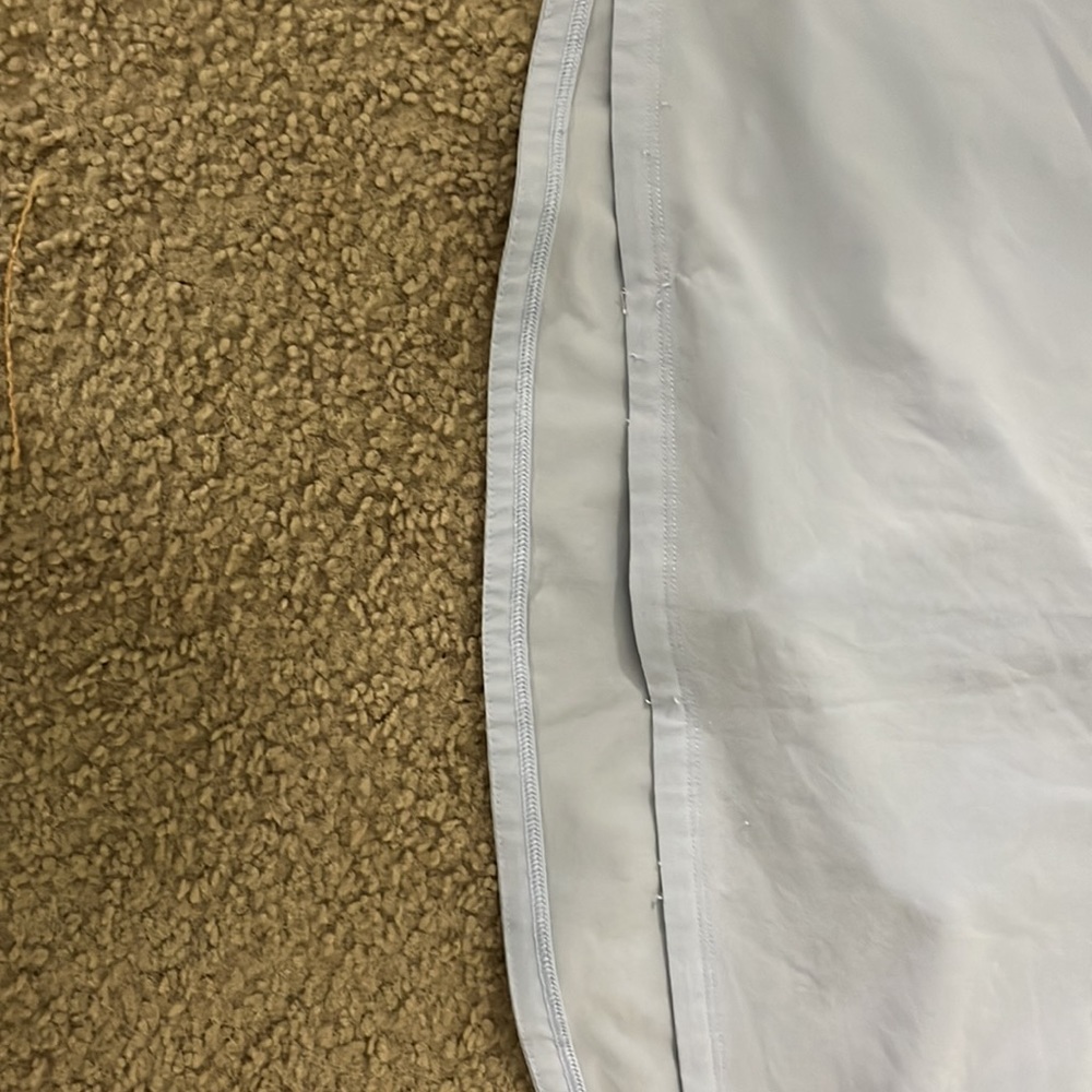 Lululemon skirt - Picture 2 of 3